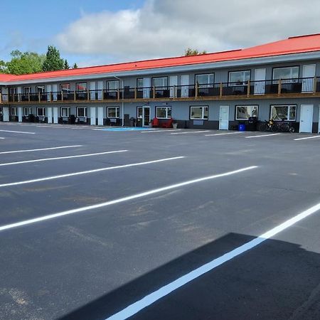 Outdoorsman Motel Wawa Kültér fotó